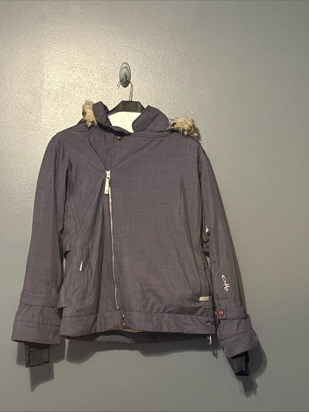 Oakley Women's Ski Jacket in Charcoal Gray. The Gretchen Bleiler Collection